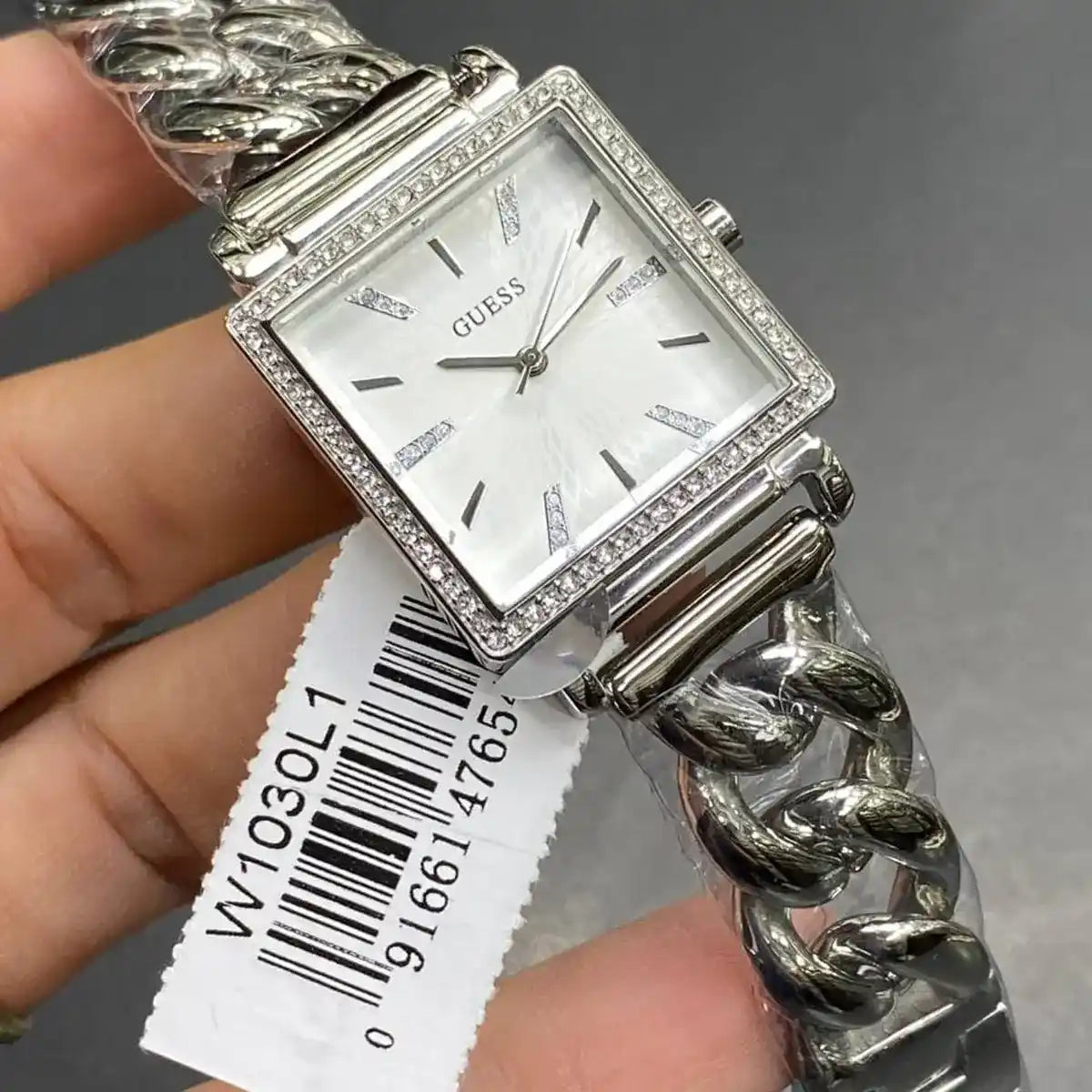 Montre Guess Vanity pour femme W1030L1