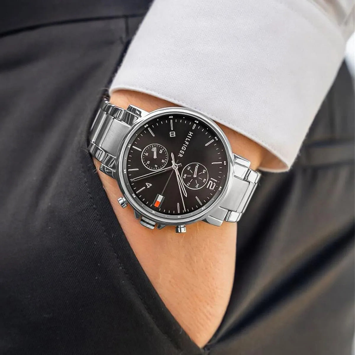 Montre Tommy Hilfiger pour homme 1710413