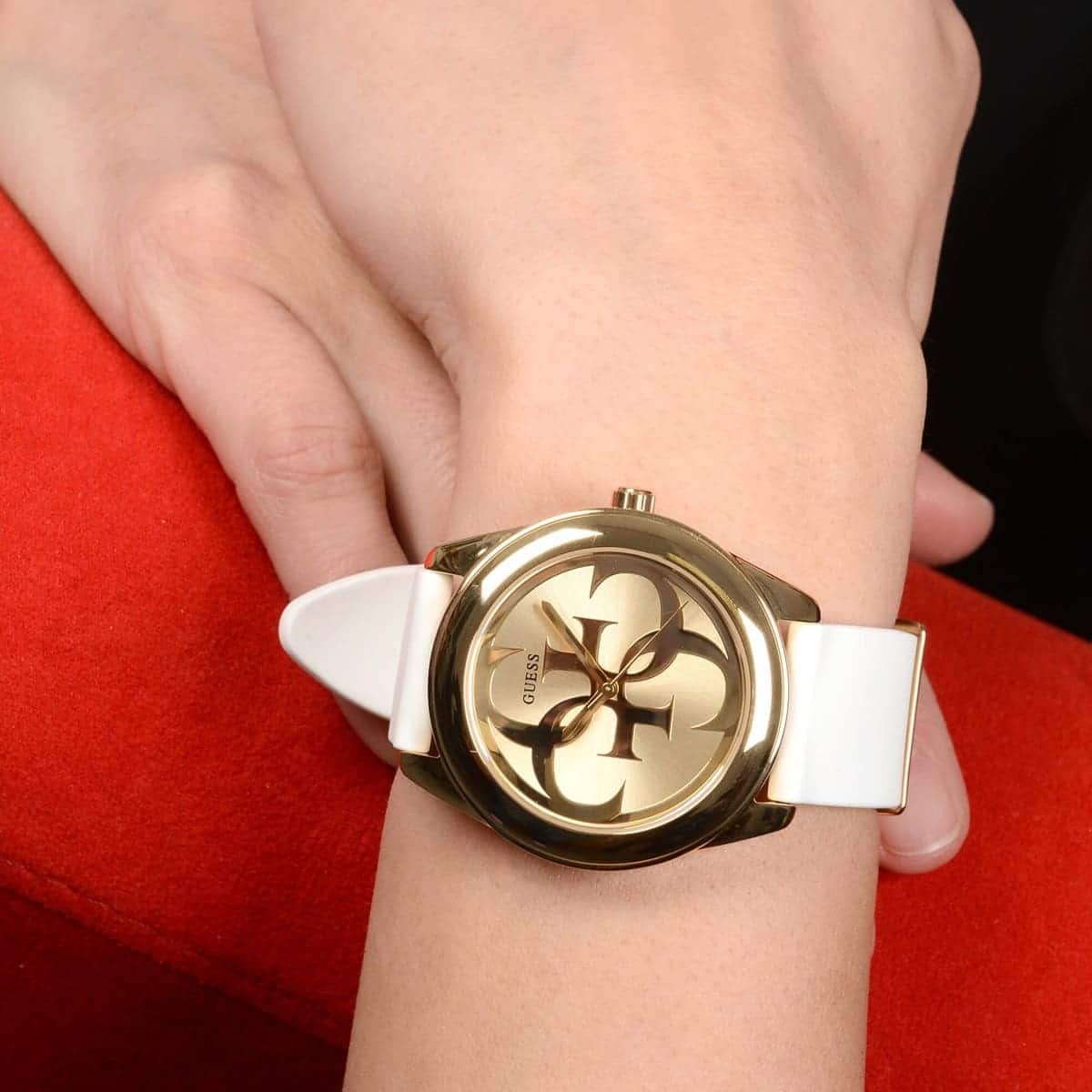 Montre Guess pour femme W0911L7