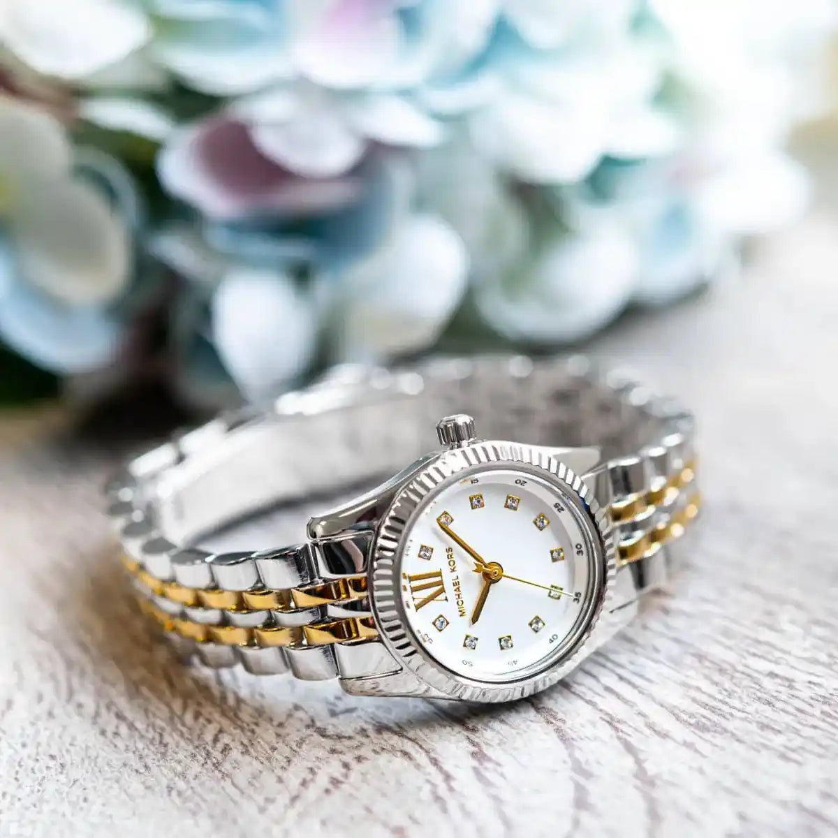 Montre femme Michael Kors Lexington MK4740