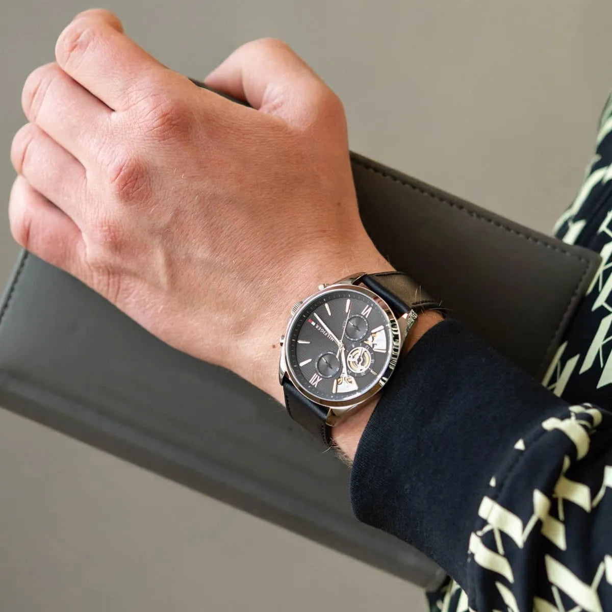 Montre Tommy Hilfiger pour homme 1710644